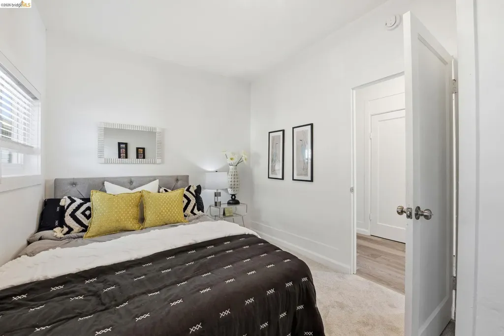 3007 Bona Street Oakland CA 94601