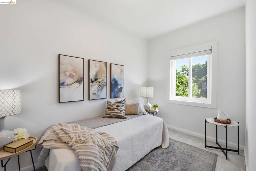 3007 Bona Street Oakland CA 94601