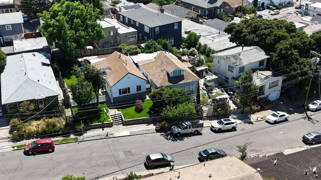 3007 Bona Street Oakland CA 94601