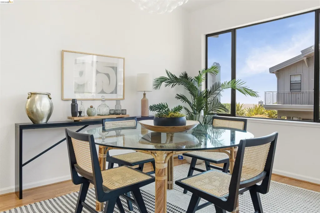 3 Windward Hill Oakland CA 94618