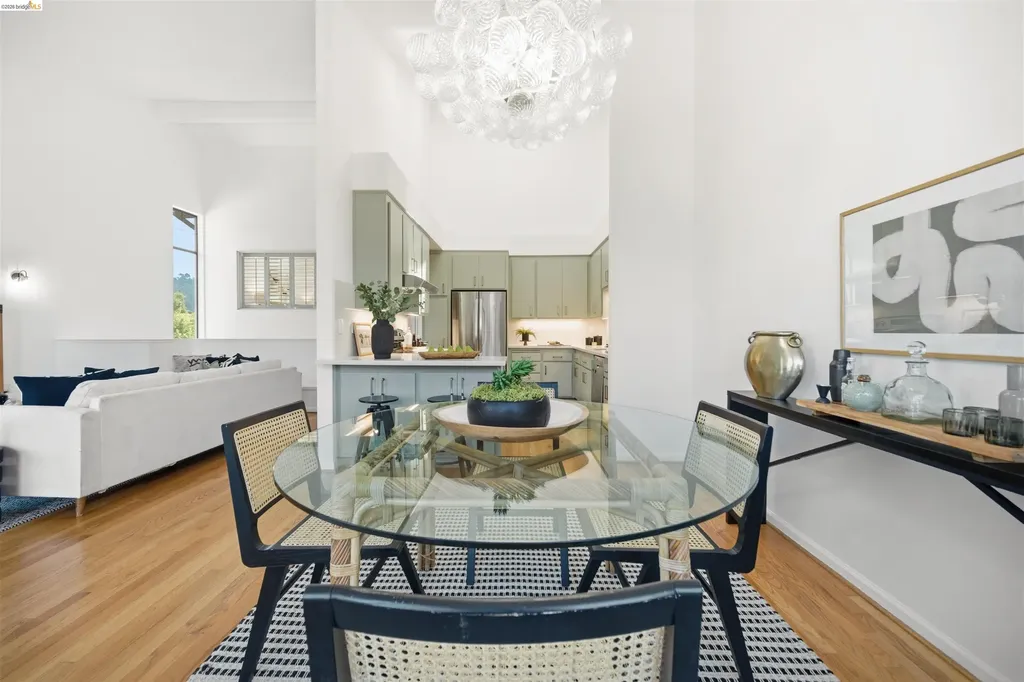 3 Windward Hill Oakland CA 94618