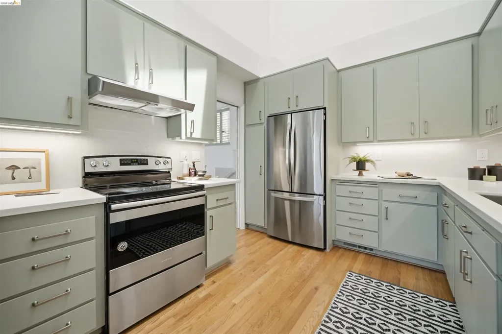 3 Windward Hill Oakland CA 94618