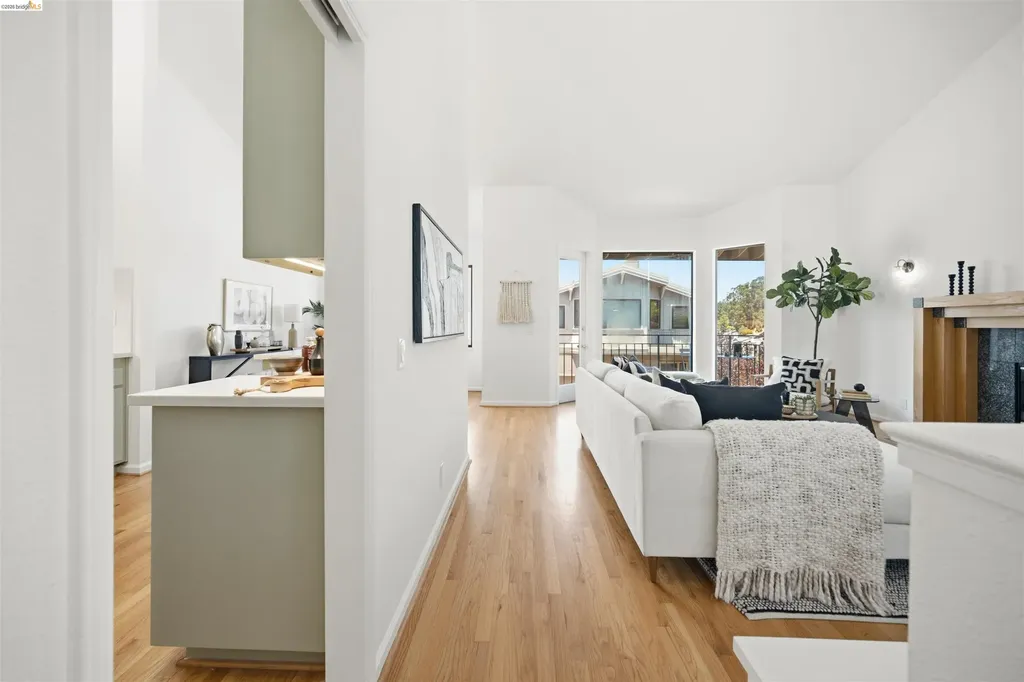3 Windward Hill Oakland CA 94618