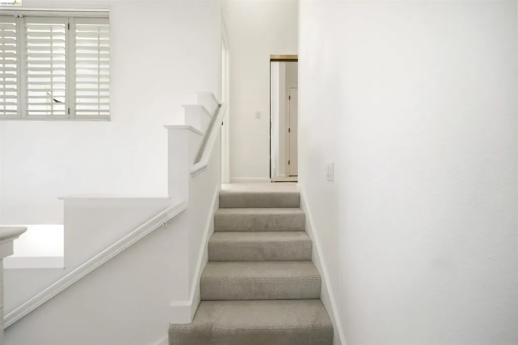 3 Windward Hill Oakland CA 94618