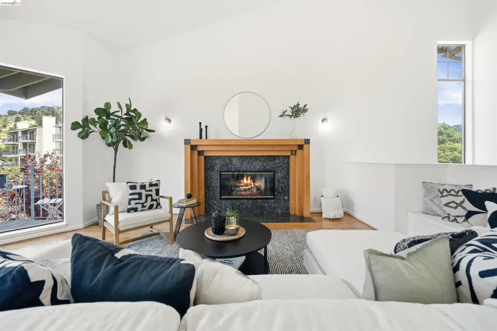 3 Windward Hill Oakland CA 94618