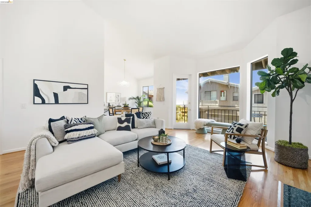 3 Windward Hill Oakland CA 94618