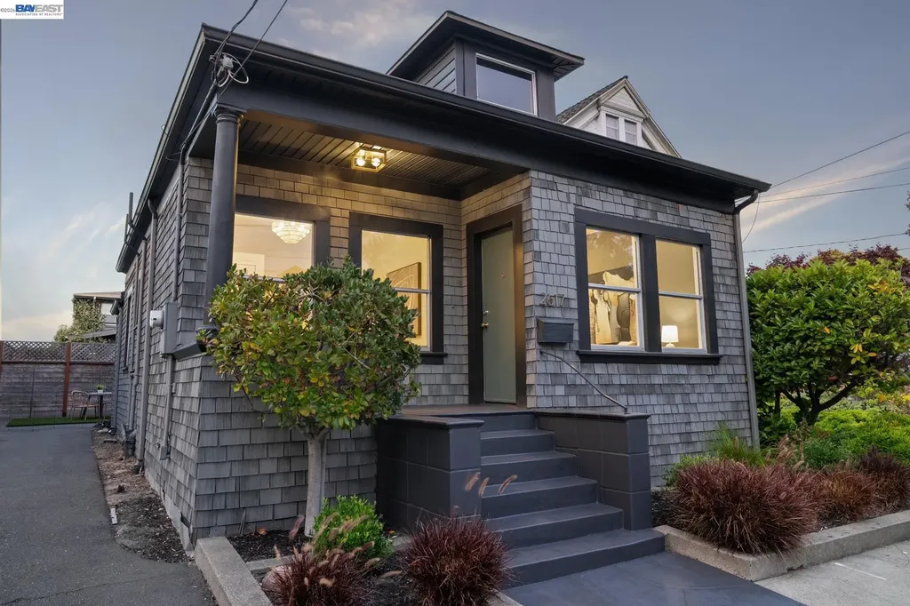 2617 Santa Clara Avenue Alameda CA 94501