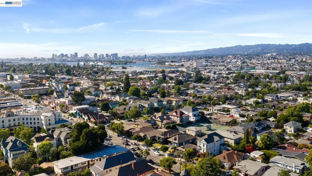 2617 Santa Clara Avenue Alameda CA 94501