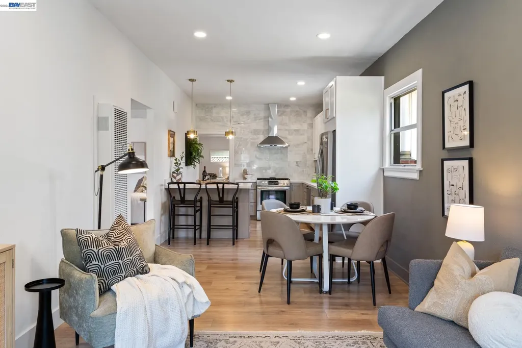 2617 Santa Clara Avenue Alameda CA 94501
