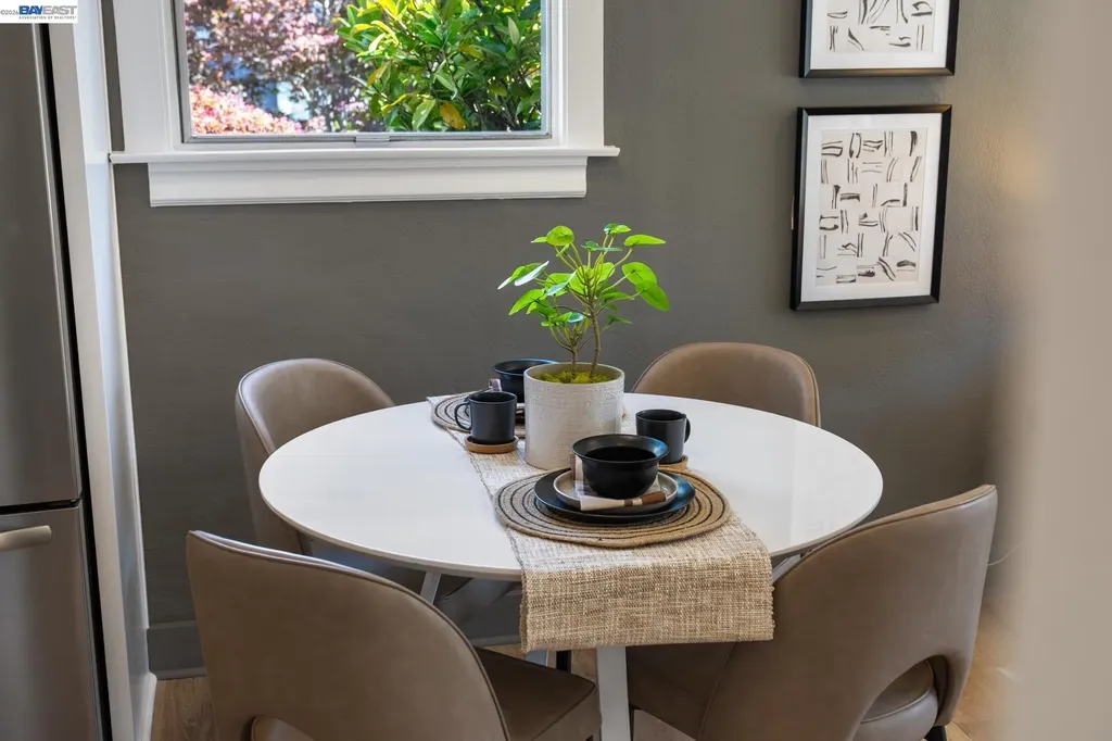 2617 Santa Clara Avenue Alameda CA 94501