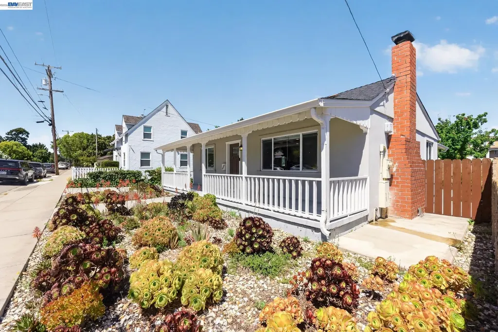 20556 Forest Avenue Castro Valley CA 94546