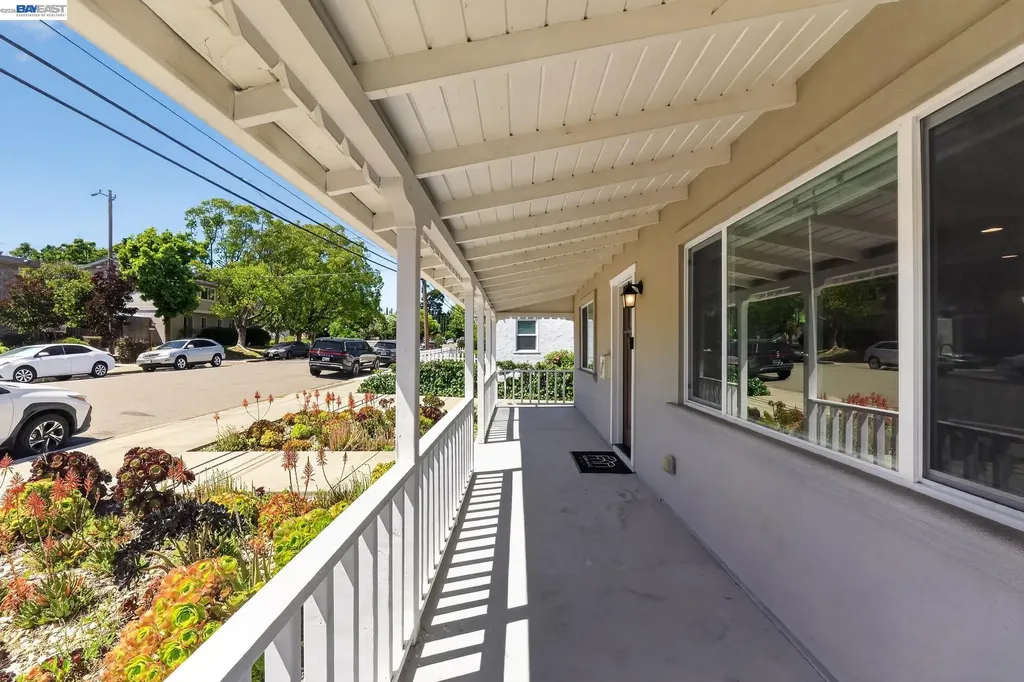 20556 Forest Avenue Castro Valley CA 94546