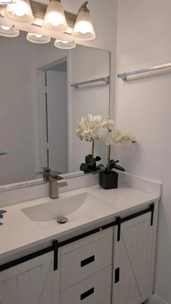 1387 Del Rio Circle Concord CA 94518