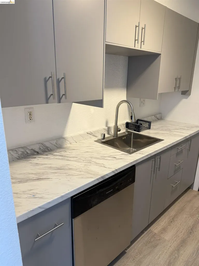 1387 Del Rio Circle Concord CA 94518