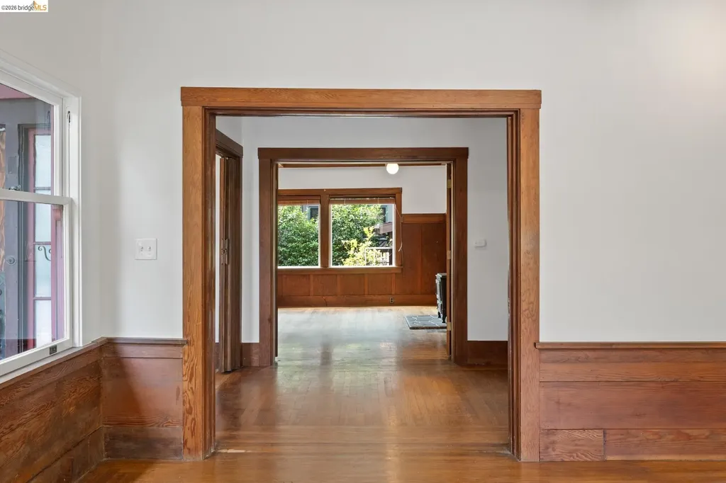 2714 Woolsey Street Berkeley CA 94705