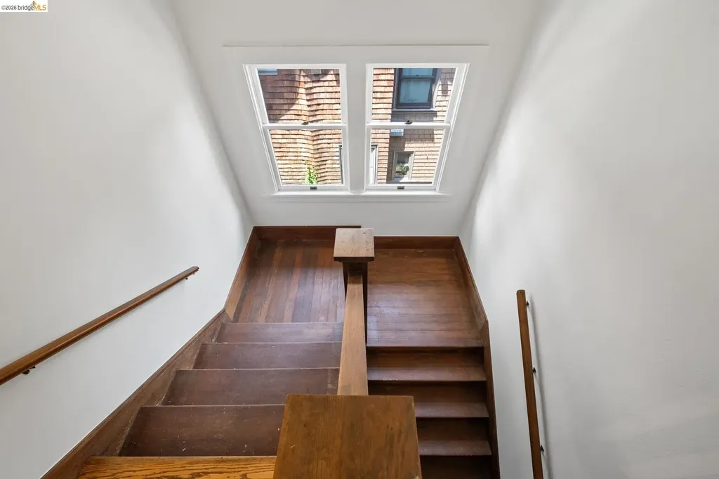 2714 Woolsey Street Berkeley CA 94705