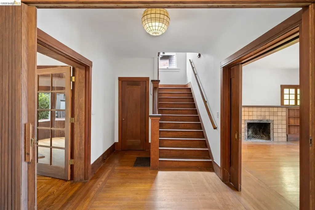 2714 Woolsey Street Berkeley CA 94705