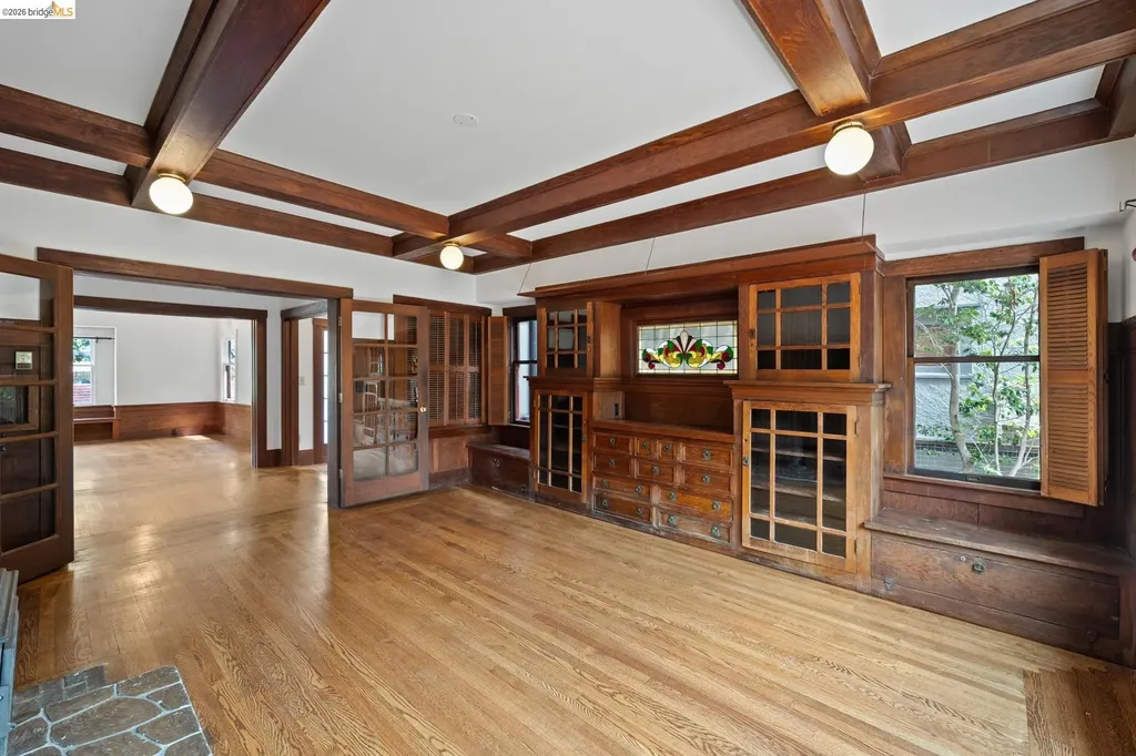 2714 Woolsey Street Berkeley CA 94705