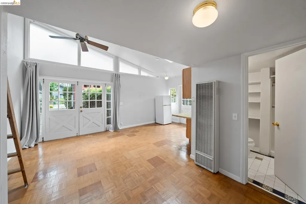 2714 Woolsey Street Berkeley CA 94705