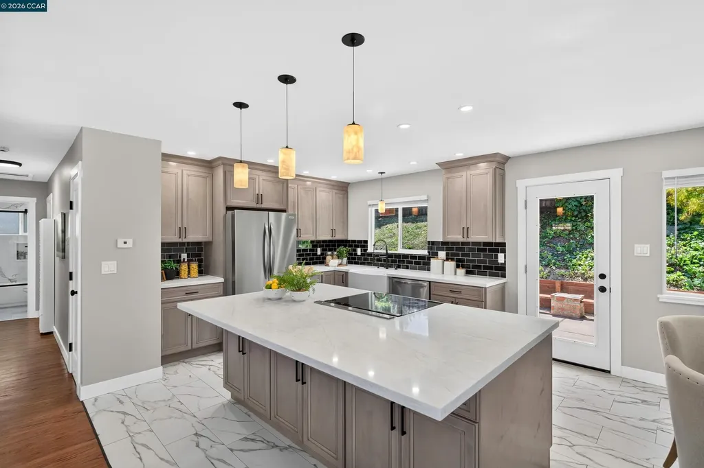 2823 Delmore Road San Pablo CA 94806