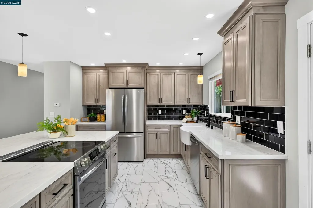 2823 Delmore Road San Pablo CA 94806