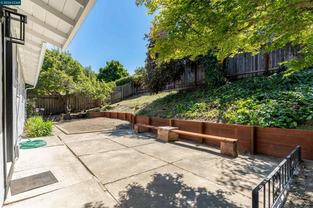 2823 Delmore Road San Pablo CA 94806