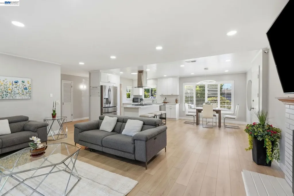 2394 Tahiti Street Hayward CA 94545