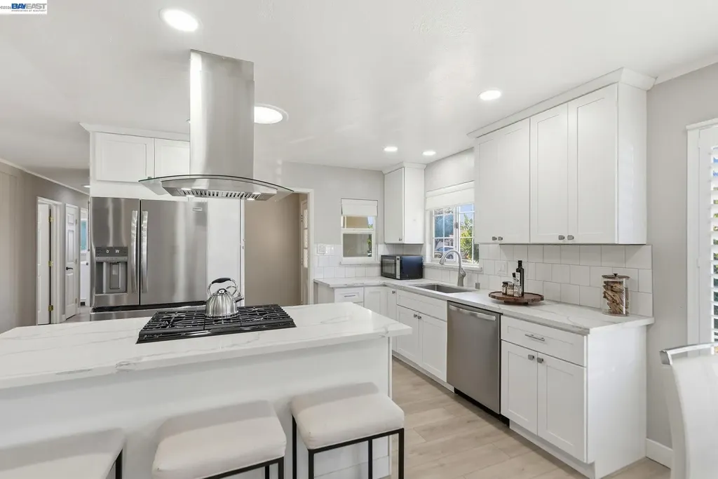 2394 Tahiti Street Hayward CA 94545
