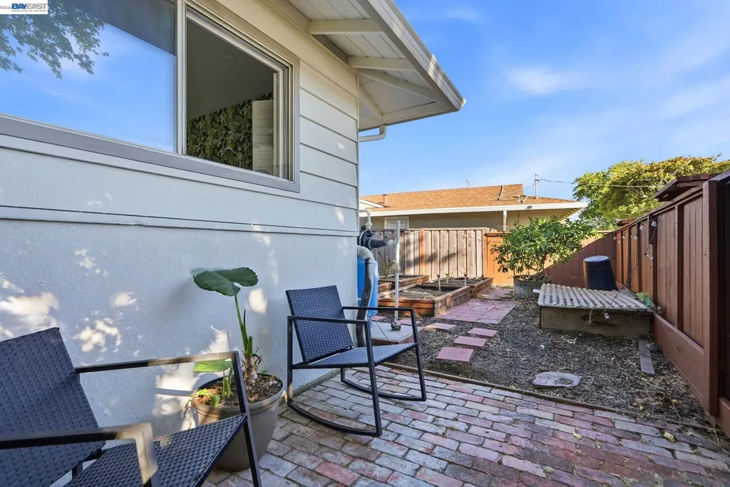 2394 Tahiti Street Hayward CA 94545