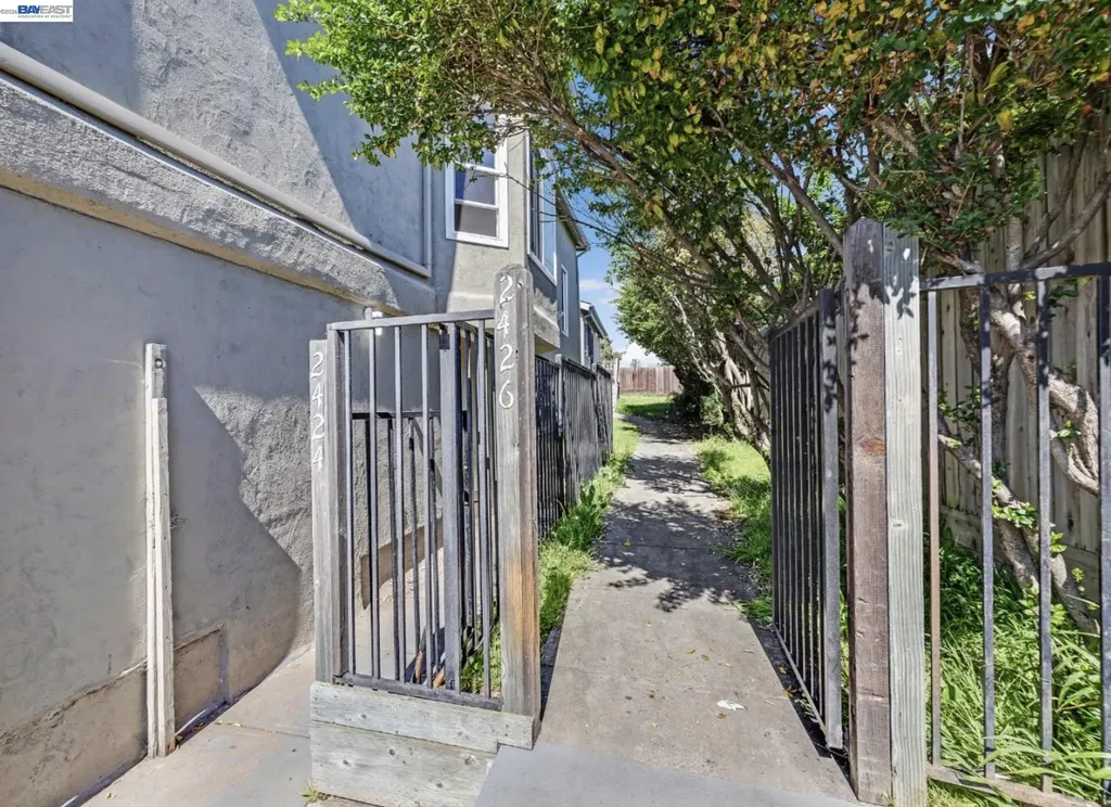 2424 24th Street Oakland CA 94601