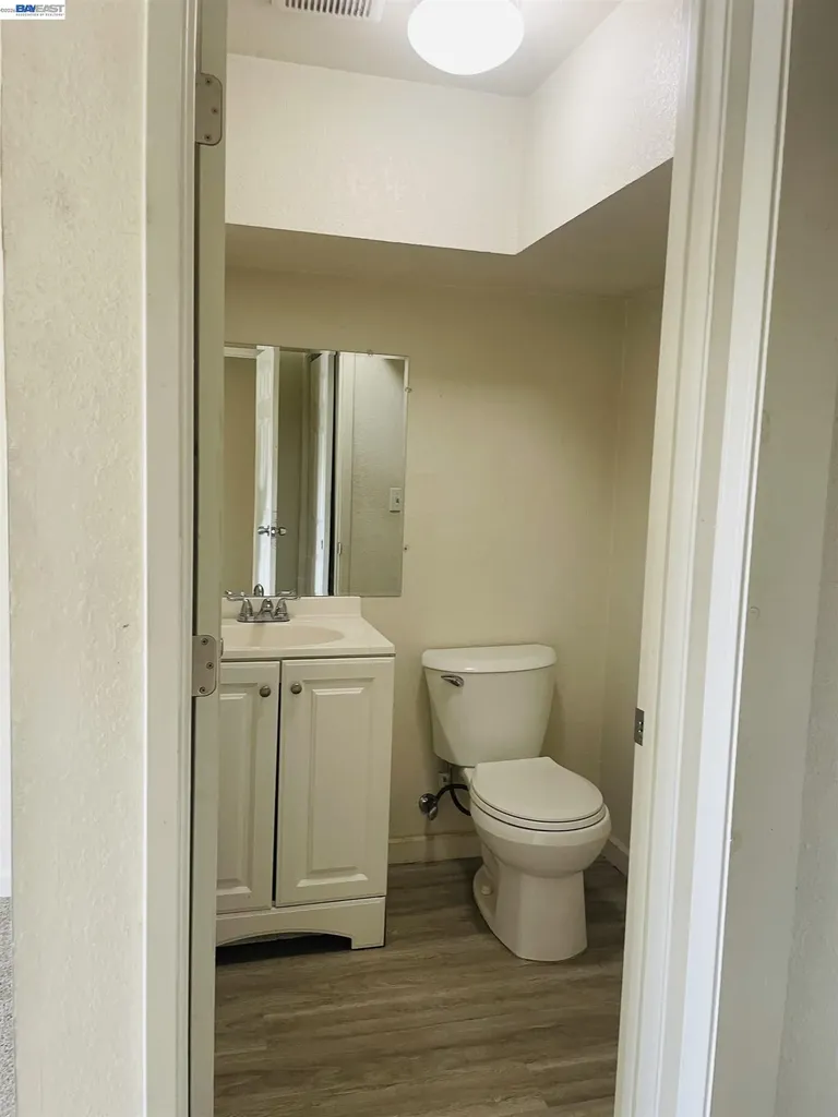 2424 24th Street Oakland CA 94601