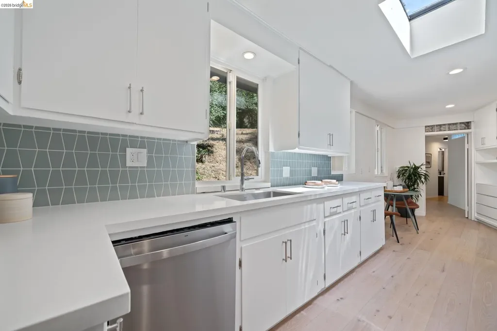100 Avenida Drive Berkeley CA 94708