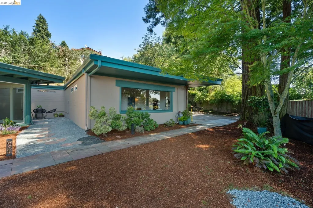 100 Avenida Drive Berkeley CA 94708