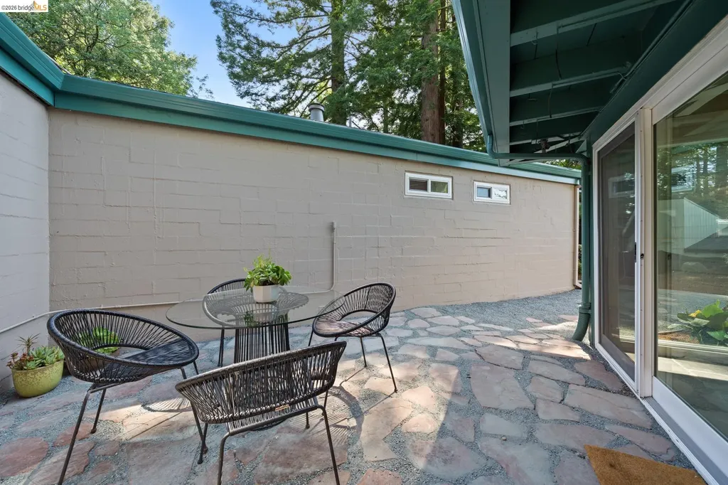 100 Avenida Drive Berkeley CA 94708