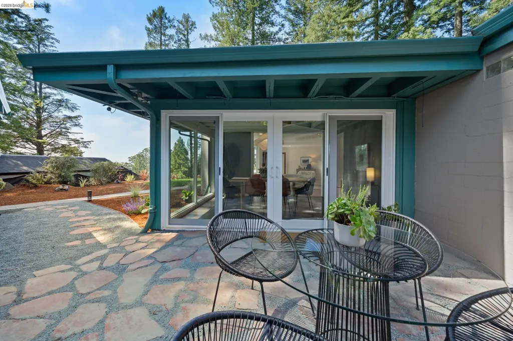 100 Avenida Drive Berkeley CA 94708