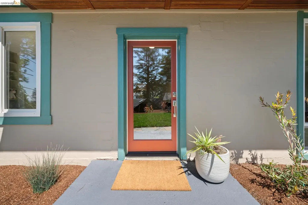 100 Avenida Drive Berkeley CA 94708