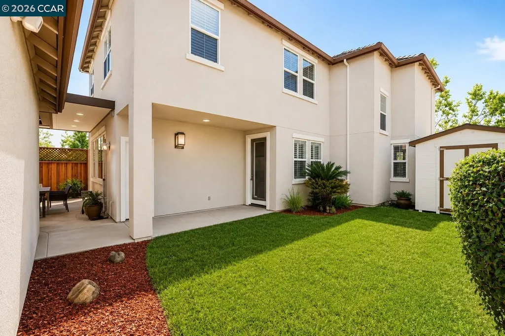 586 Dutch Elm Drive Hercules CA 94547