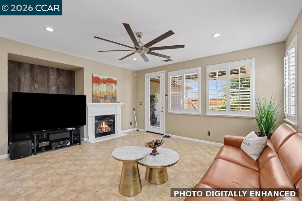 586 Dutch Elm Drive Hercules CA 94547
