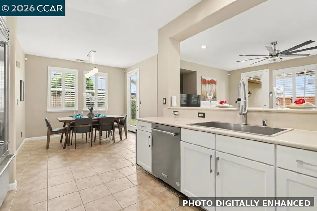 586 Dutch Elm Drive Hercules CA 94547