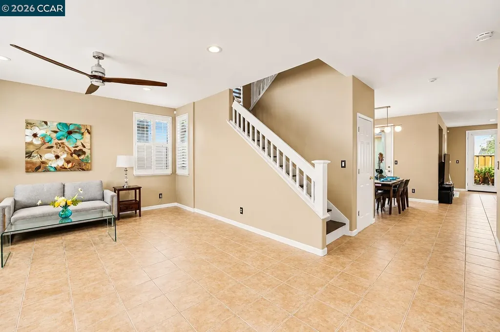 586 Dutch Elm Drive Hercules CA 94547