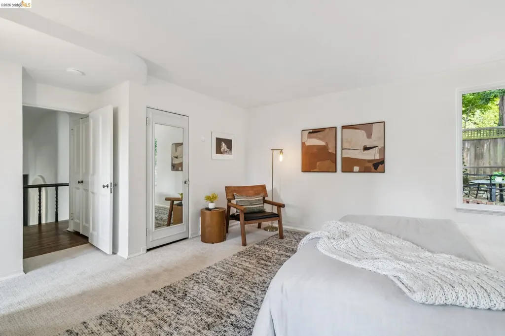 5933 Johnston Drive Oakland CA 94611