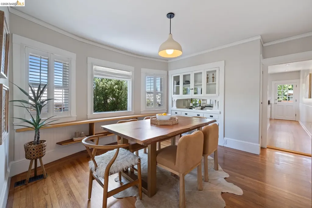 1751 38th Street Oakland CA 94602