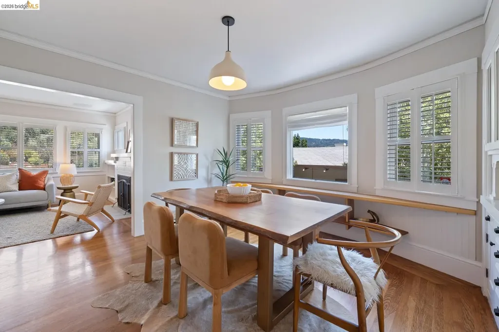 1751 38th Street Oakland CA 94602