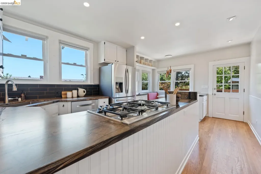 1751 38th Street Oakland CA 94602