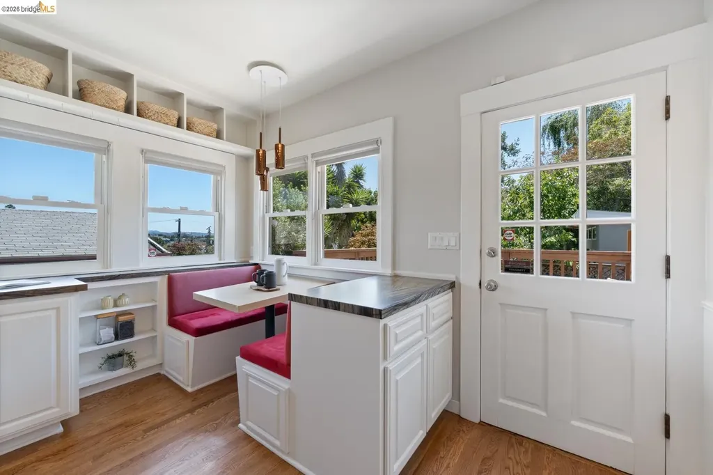 1751 38th Street Oakland CA 94602