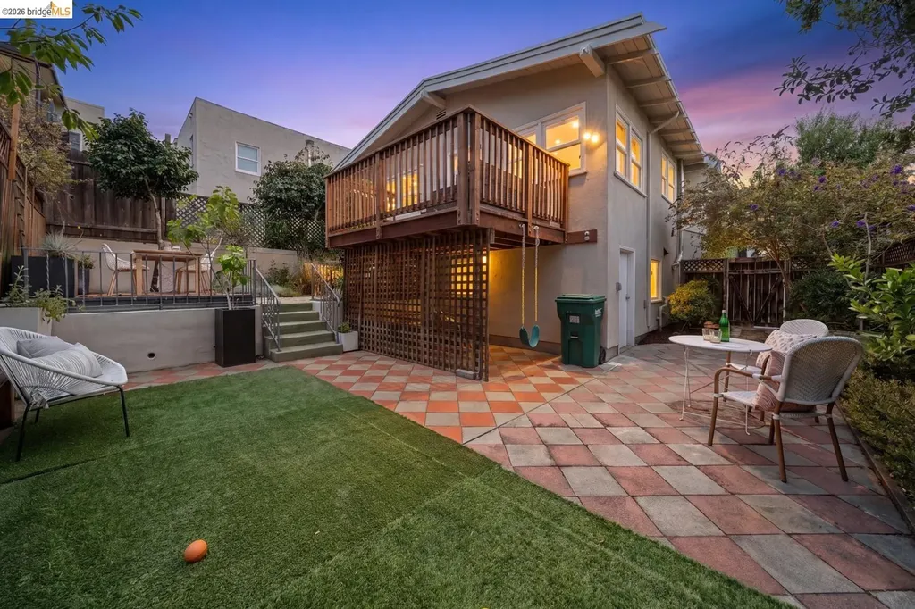 1751 38th Street Oakland CA 94602