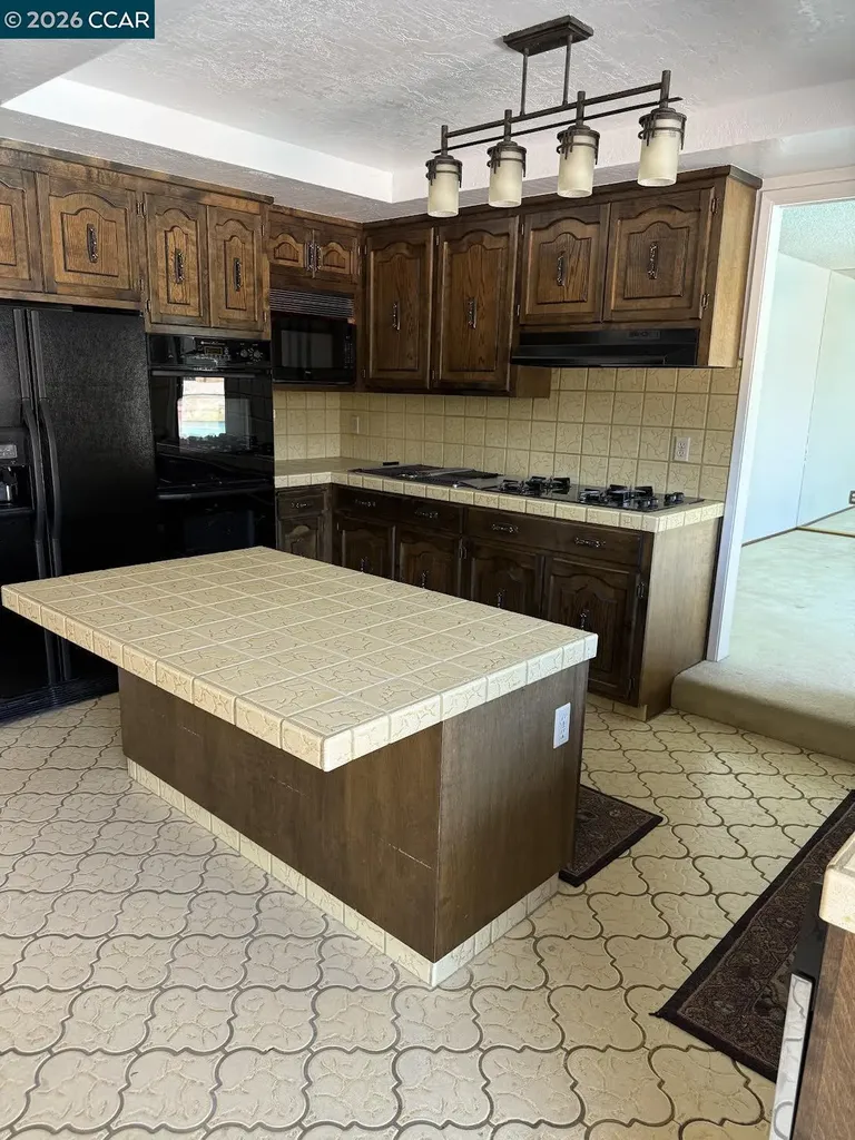 40 Carter Court El Sobrante CA 94803