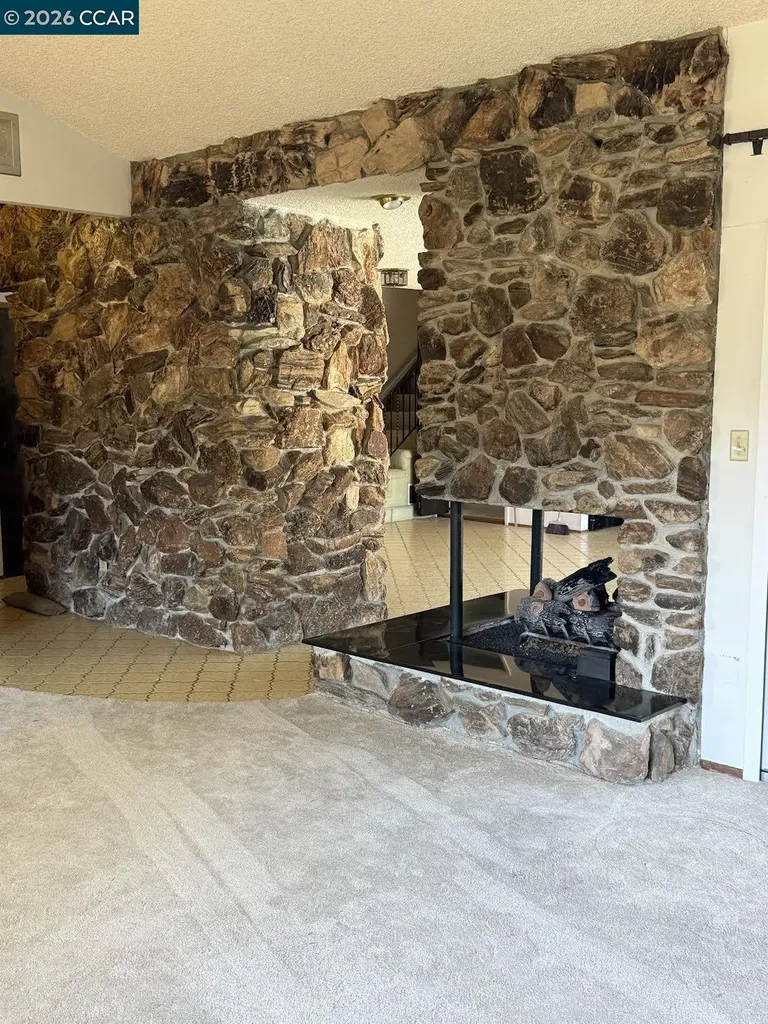 40 Carter Court El Sobrante CA 94803