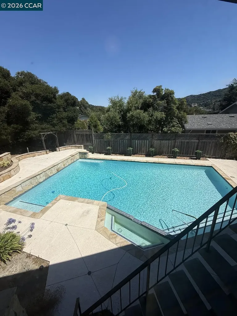 40 Carter Court El Sobrante CA 94803