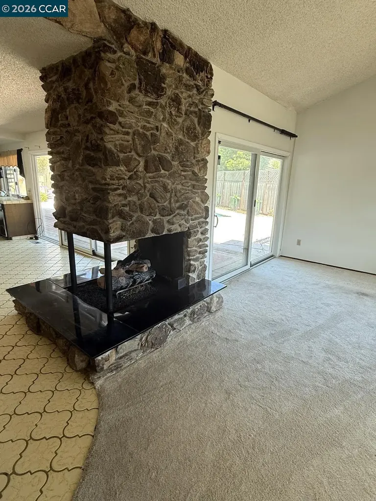 40 Carter Court El Sobrante CA 94803